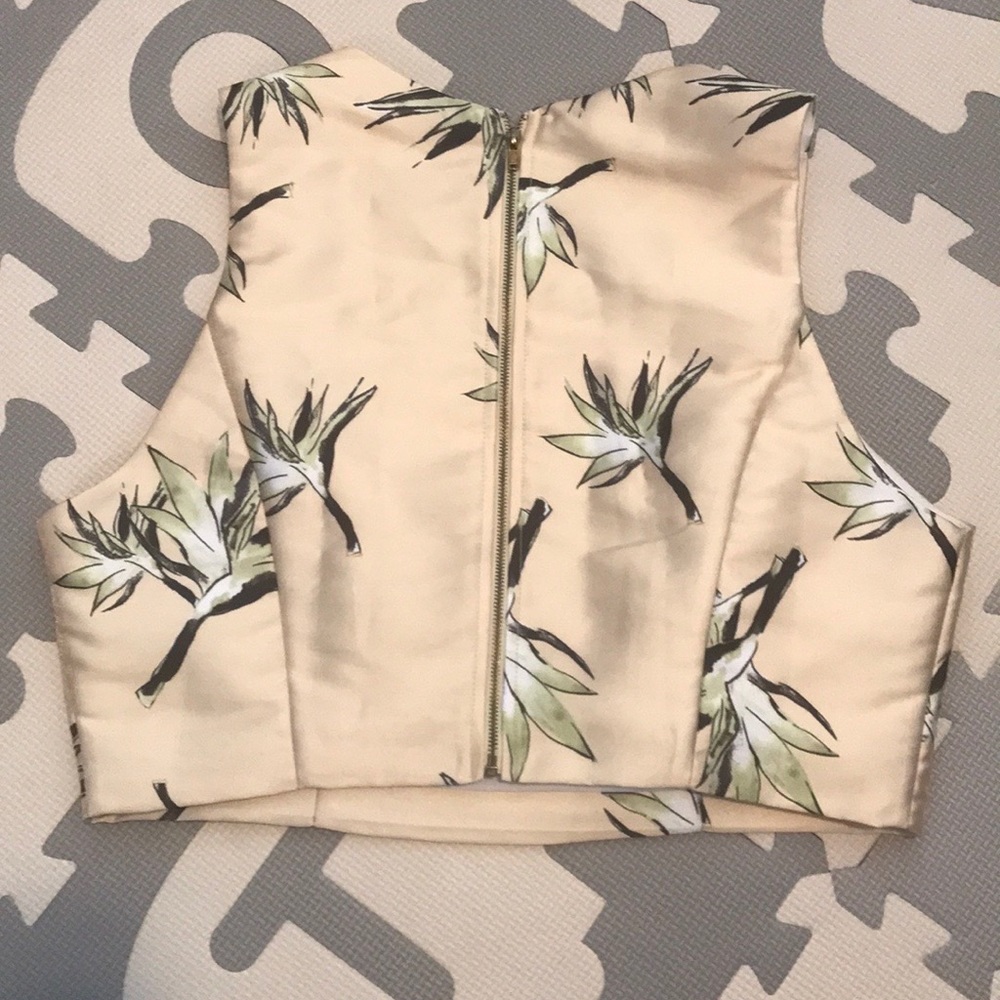 F21 Yellow Crop Top - Picture 2 of 4